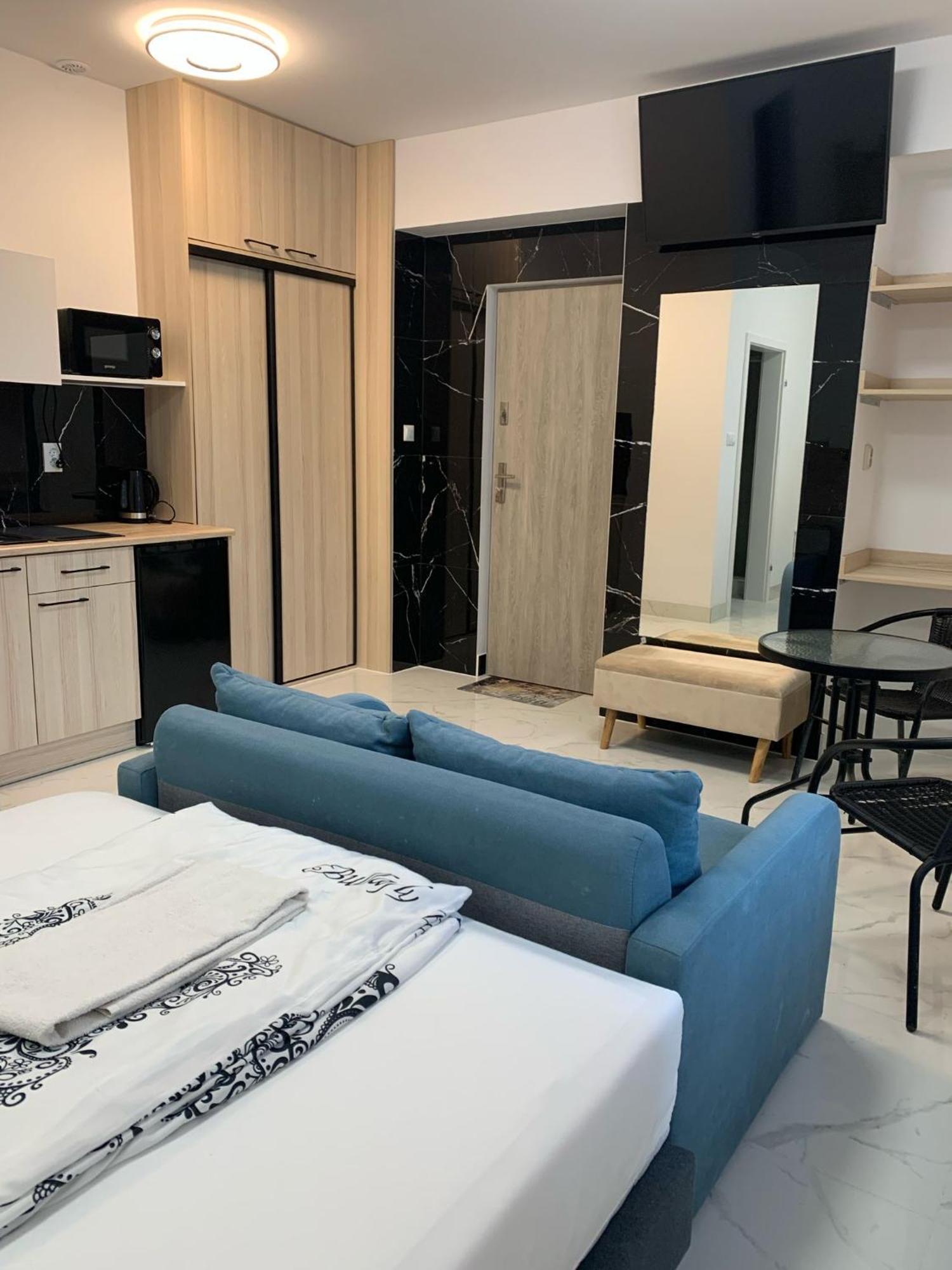 Apartamenty Sw.Rocha Білосток Екстер'єр фото